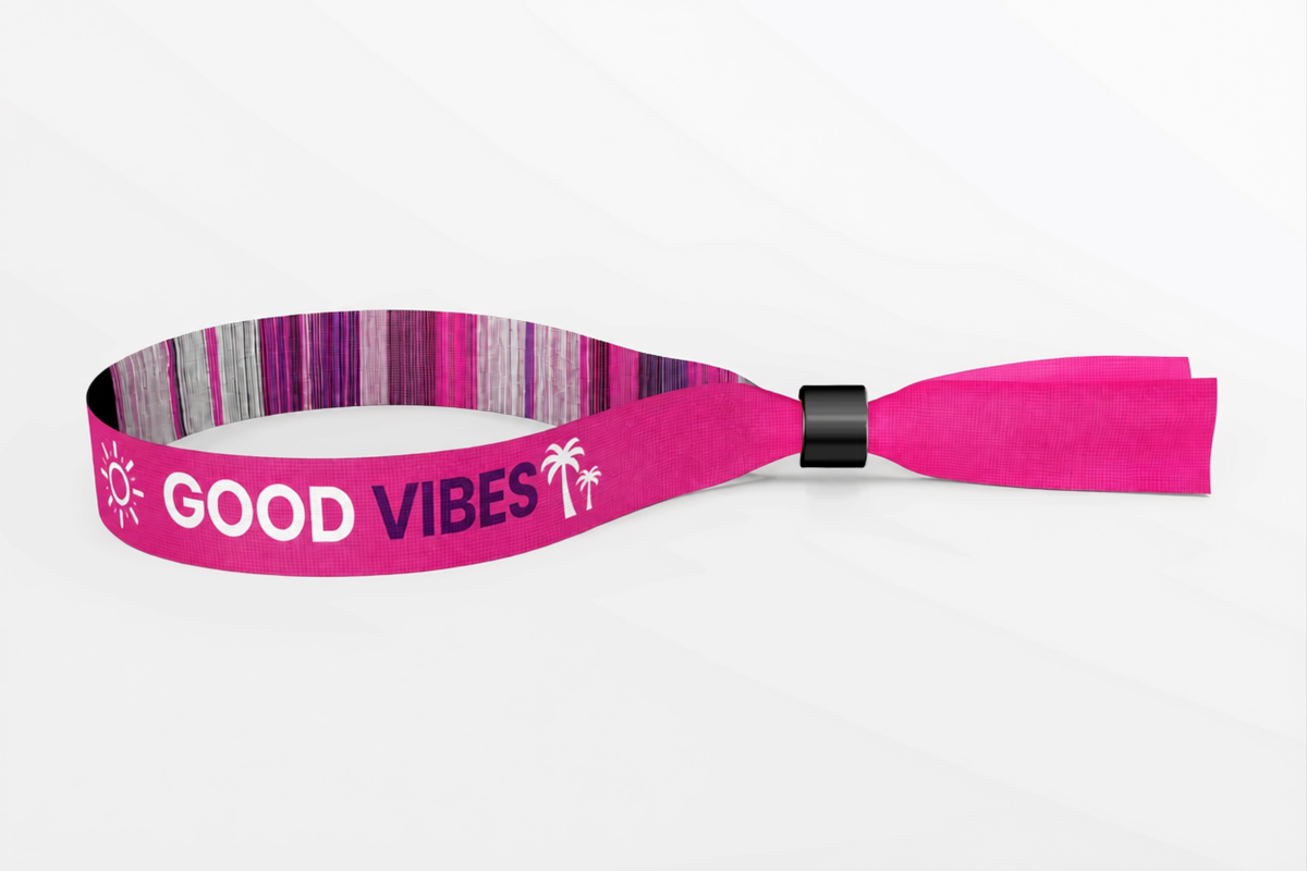Ružový tkaný textilný náramok s votkaným nápisom Good Vibes